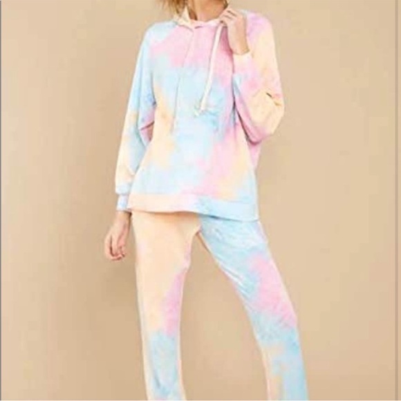 NWOT Tie Dye Hoodie & Joggers 2 Piece Set Size Small - Picture 6 of 9